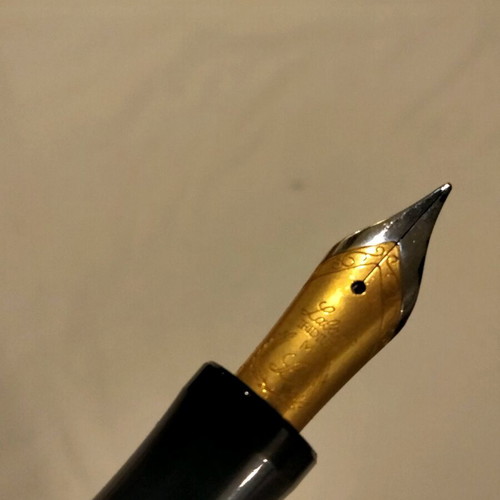 Laban Skeleton Gunmetal pen like new with filigree engraving
