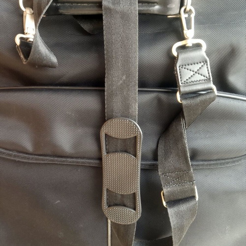 Stratic travel garment bag like new, black for suits