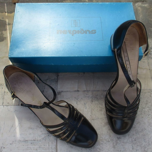 Petridis women's vintage shoes used, black, size 38