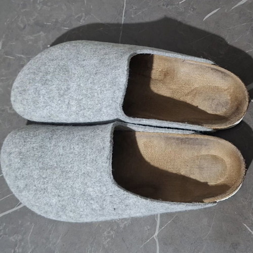 Birkenstock Amsterdam clogs, light gray wool felt, size 37