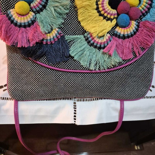 Vincent Camutto shoulder bag with woven fabric, like new, blue, boho style