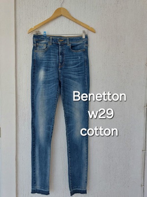 Benetton slim blue jeans W29, cotton denim