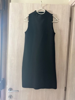 Mini dress black sleeveless winter dress size S like new