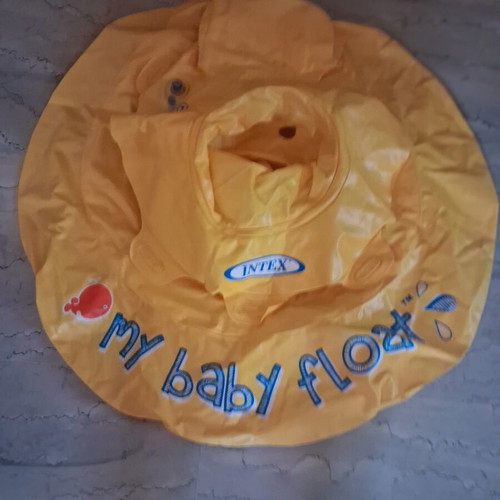 Intex My Baby Float inflatable baby seat like new
