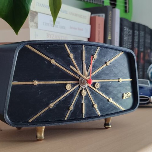 3d printed vintage desk clock, black with gold details