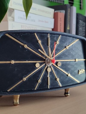 3d printed vintage desk clock, black with gold details