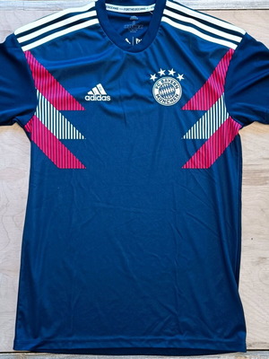 Φανέλα προπόνησης Pre-match Bayern Munich Adidas 2018 μεταχειρισμένη, μέγεθος S