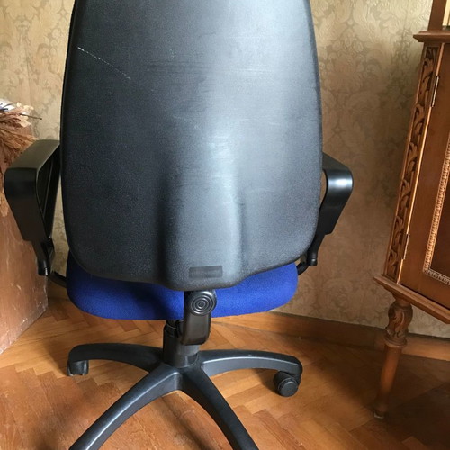 Dromeas office chair used with wheels without height adjustment