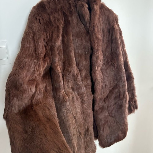 Authentic natural fur in chocolate color like new, size M