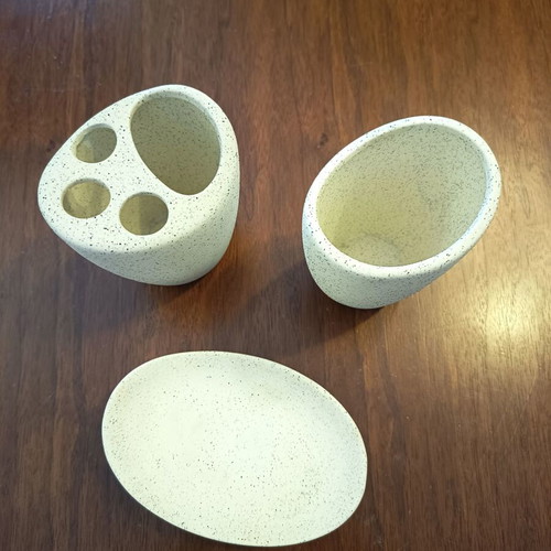 Bathroom set ceramic 3 pieces like new