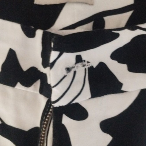 Sarah Lawrence women's pants like new, black and white, size M