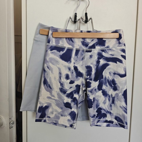 H&M Move cycling leggings set of 2, like new, white and turquoise, size 140 cm
