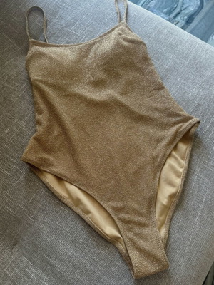 H&M цял бански с лурекс и отворен гръб, златист