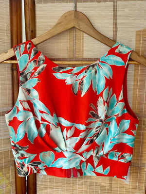 BSB crop top size 42, like new, coral with floral motif