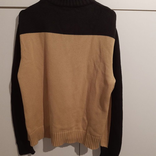 3Guys knitted cardigan with zipper size Large like new, black and beige
