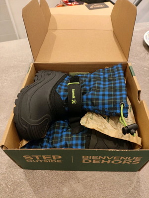 Kamik Kids Snow Boots Size 27 New Navy Blue