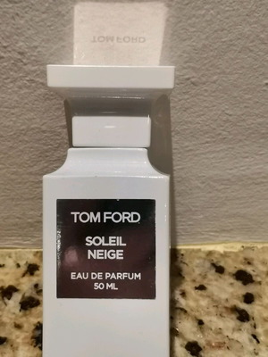 Tom Ford Soleil Neige 50 ml EDP perfume used