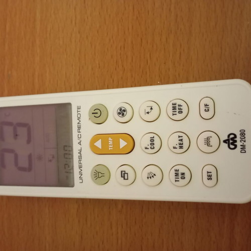 Universal AC remote control