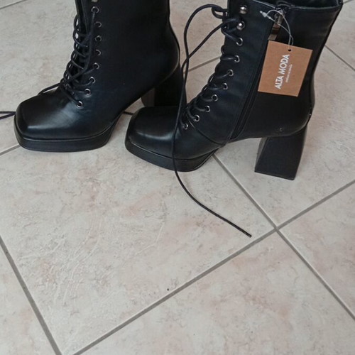 Alta Moda boots new, size 37, black with heel
