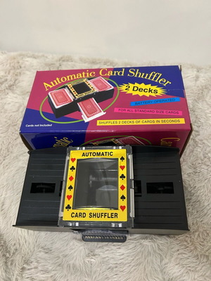 Automatic Card Shuffler for 2 Decks battery operated like new