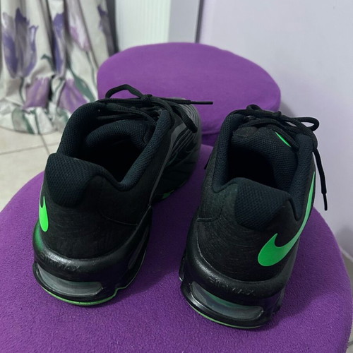 Nike Air Max Fire athletic shoes new, size 42.5, black and green