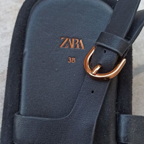 Zara black low sandals like new, size 38