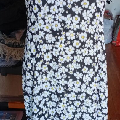 Floral dress L poppy lux, like new, colorful with front slits