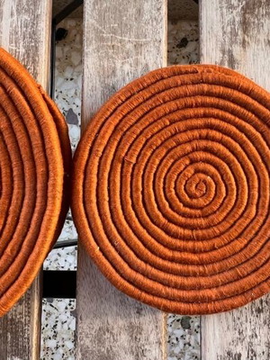 Set of placemats in 3 different sizes, new