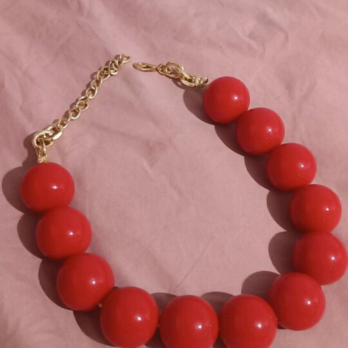 Necklace with large red pearls new summer flashy