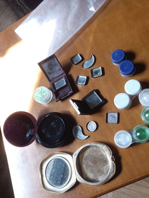 Empty containers for cosmetic samples used, pack of 16