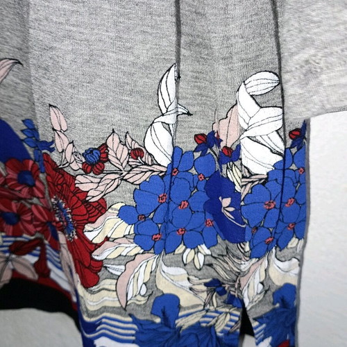Liz Claiborne Grey Blouse with Floral Design Like New, Size L