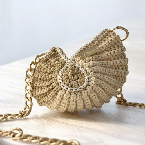 Handmade Shell Shoulder Bag new, beige