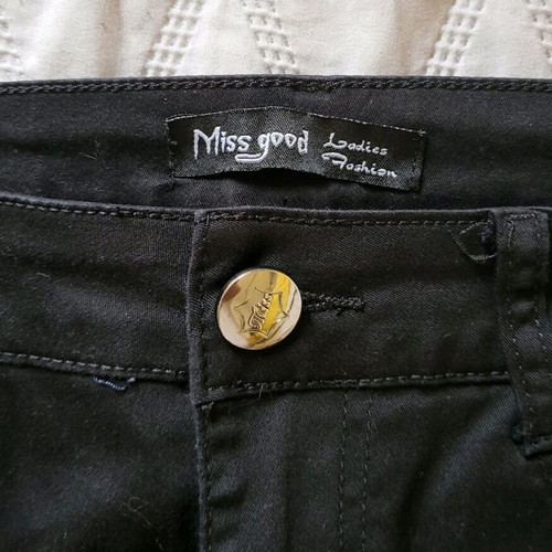 Black fitted pants like new, size M