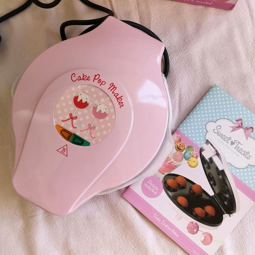 Cake Pop Maker new with adapter and recipe book