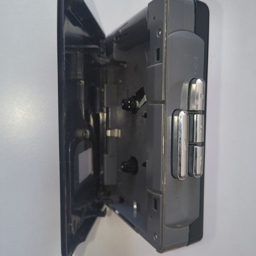 AIWA HS-T100 Vintage Walkman 1975s used, cassette motor issue