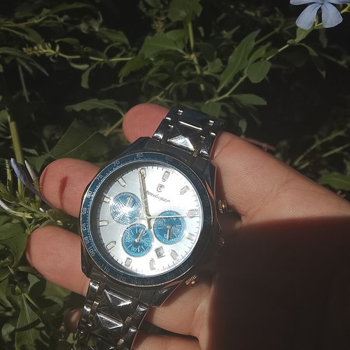 Poedagar unisex wristwatch like new, blue and silver