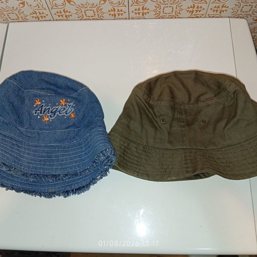 Two children's hats like new, sizes 52 and 56
