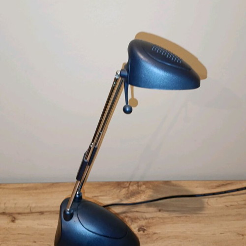 Desk lamp electric used, black with height adjustment