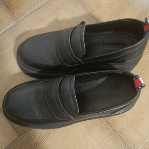 Tommy Hilfiger loafers black size 38 like new