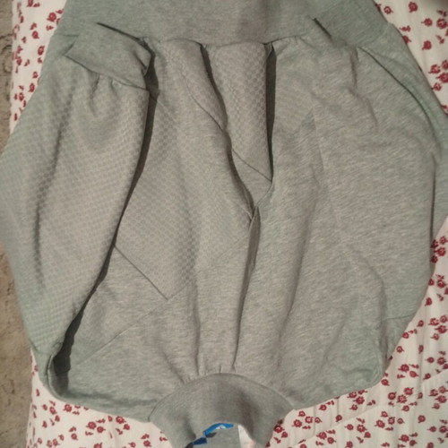 Adidas turtleneck sweatshirt like new, gray, 8 years old