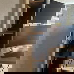  BoConcept: Γραφείο-Βιβλιοθήκη-Reception και 5 Ψηλά Καθίσματα / Σετ ή μεμονωμένα