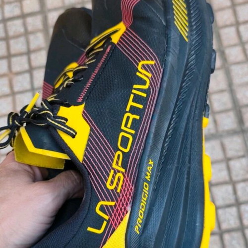La Sportiva Prodigio Max athletic shoes like new, size 44, black and yellow