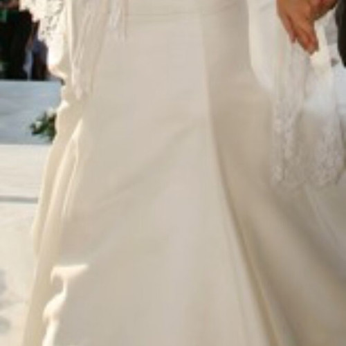 Pronovias wedding dress used with train and removable belts, size S