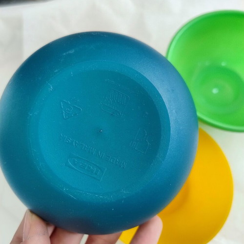 Set of 3 plastic bowls used