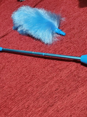 Electric duster like new with rotating brush