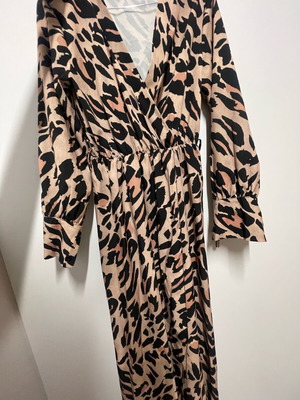 Dress like new, beige and brown, sizes M and L