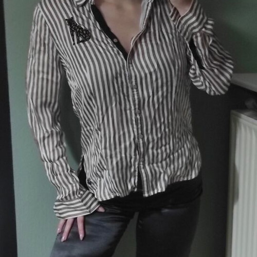 Women's shirt with unique patterns like new, size S
