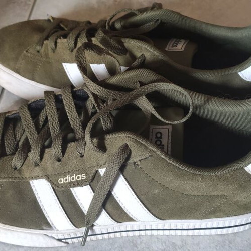 Adidas sneakers No43.5 suede khaki like new