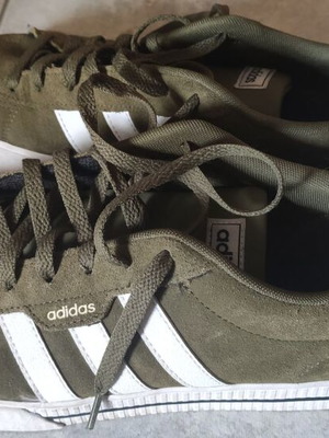 Adidas sneakers No43.5 suede khaki like new