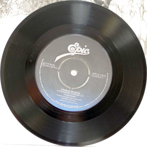 George Michael A Different Corner 7'' vinyl used, pop